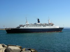 BLUE MONARCH @ In Piraeus