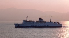 milos express approaching piraeus august 1995