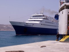 superferryII  mykonos 280505 a