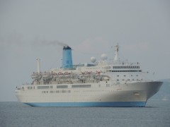 THOMSON SPIRIT arriving at Piraeus