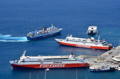 Superferry II_Naxos Jet_Ekaterini P_Fast Ferries Andros_24-08-18_Mykonos