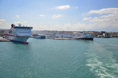 Prevelis leaving Heraklion