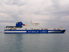 eurocargo genova leaving patra 020121 b