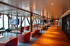 Finncanopus_midships lounge_2